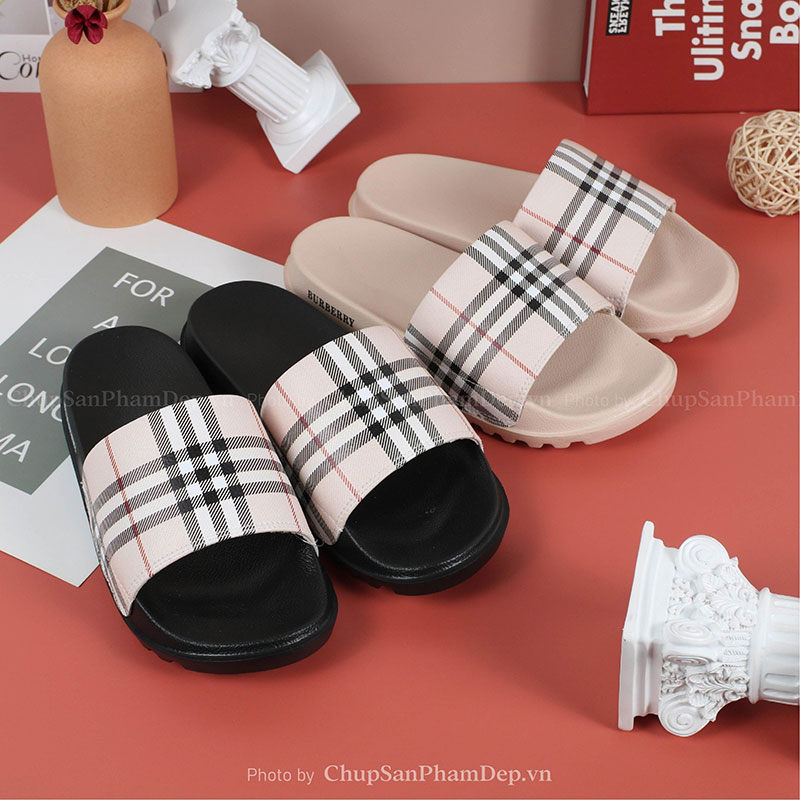 Dép Burberry Cao Cấp Sang Trọng