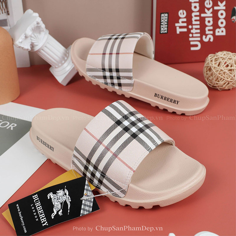 Dép Burberry Cao Cấp Sang Trọng