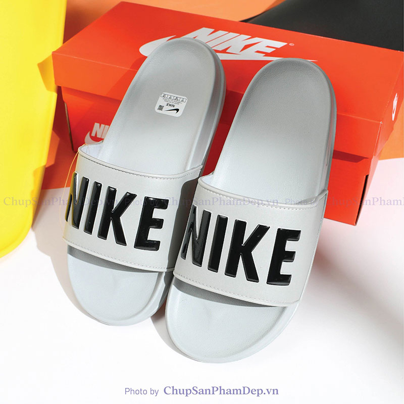 Dép Logo Nike Chữ Màu Hot Trend