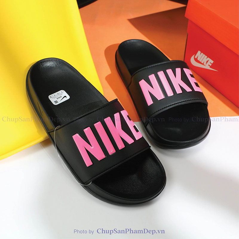 Dép Logo Nike Chữ Màu Hot Trend