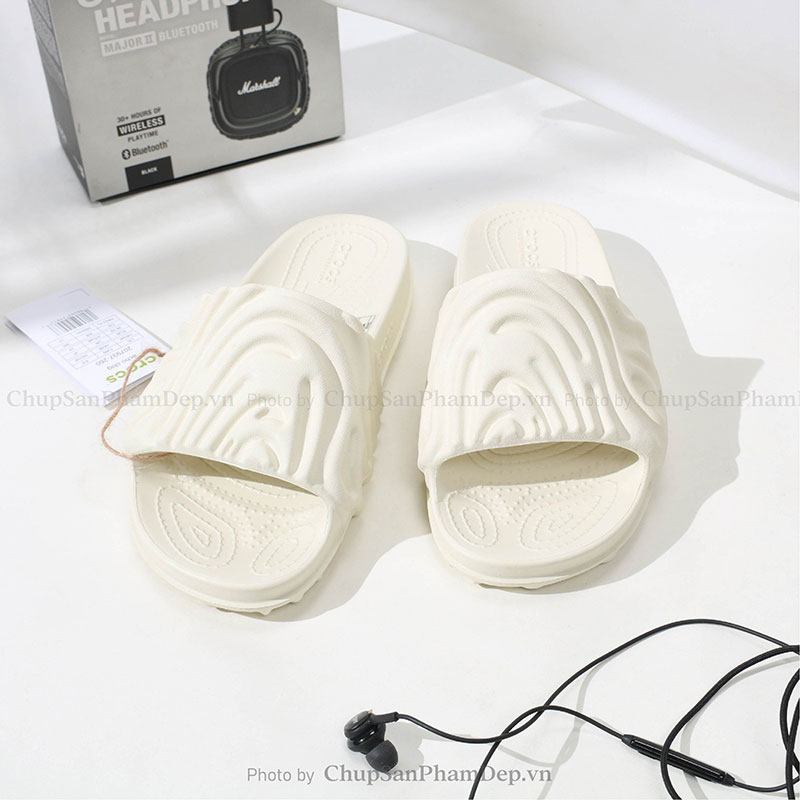 Đúc Crocs Salehe Basic Thời Trang