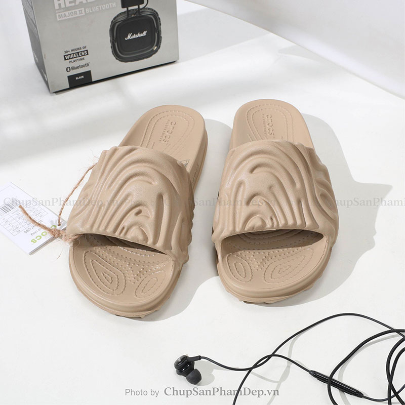 Đúc Crocs Salehe Basic Thời Trang