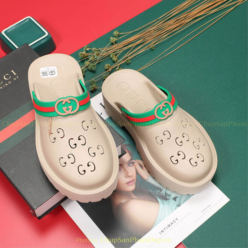 Đúc Gucci Quai Hậu Họa Tiết Tỉ Mỉ Sang Chảnh