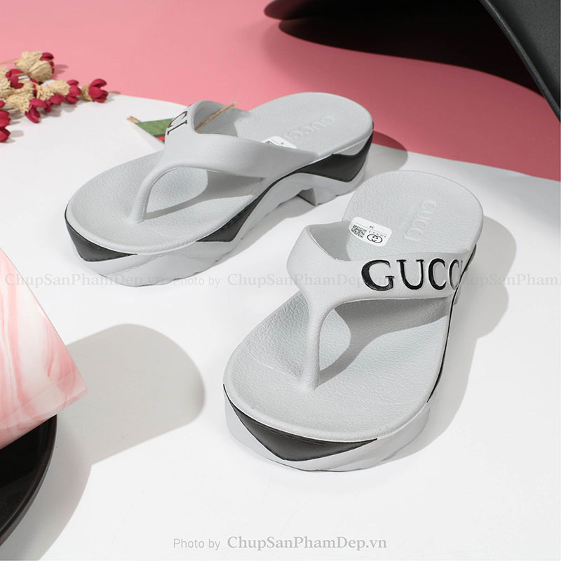 Kẹp Đúc Gucci Phối Viền Màu Sắc Sang Trọng