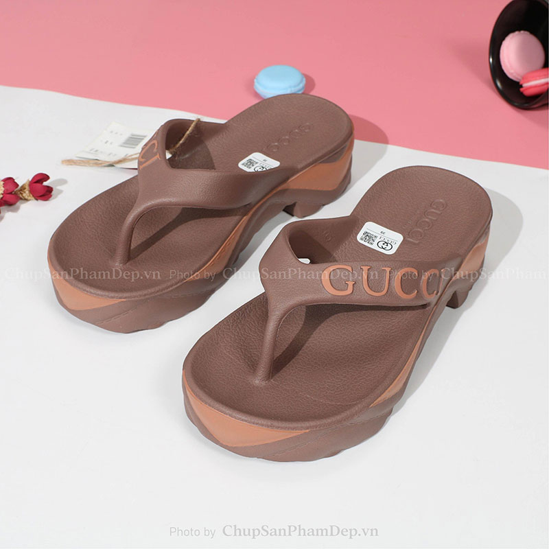 Kẹp Đúc Gucci Phối Viền Màu Sắc Sang Trọng