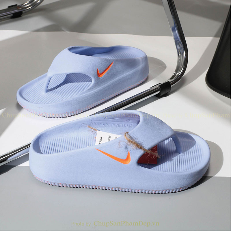 Kẹp Đúc Nike Calm 3D Charm Đế Thể Thao