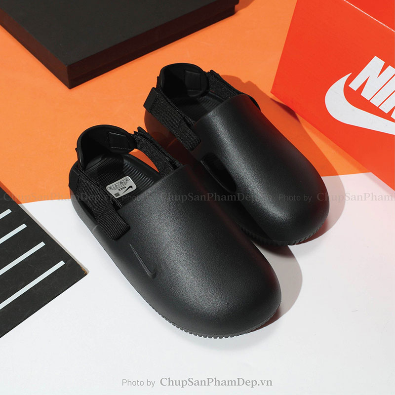 Sục Quai Hậu Nike Calm Thể Thao 