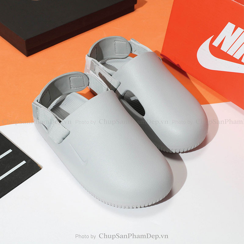 Sục Quai Hậu Nike Calm Thể Thao 