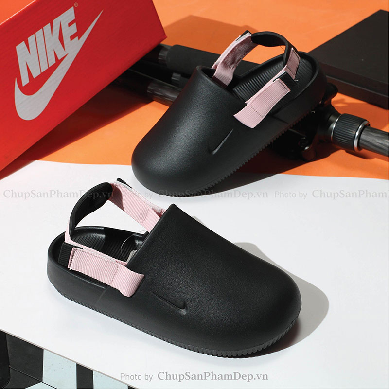 Sục Quai Hậu Nike Calm Thể Thao 