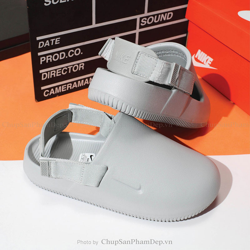 Sục Quai Hậu Nike Calm Thể Thao 