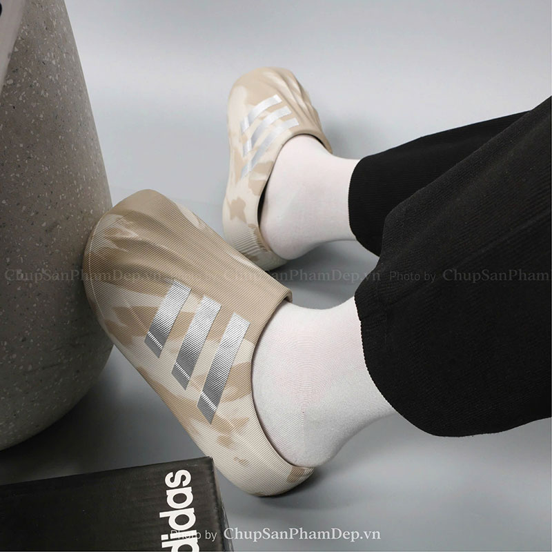 Sục Adidas Phối Loang Màu Cá Tính