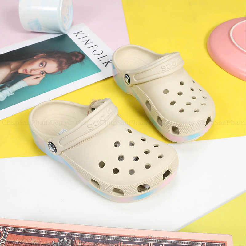 Sục Crocs 4P Đế Loang Màu 3D Cá Tính