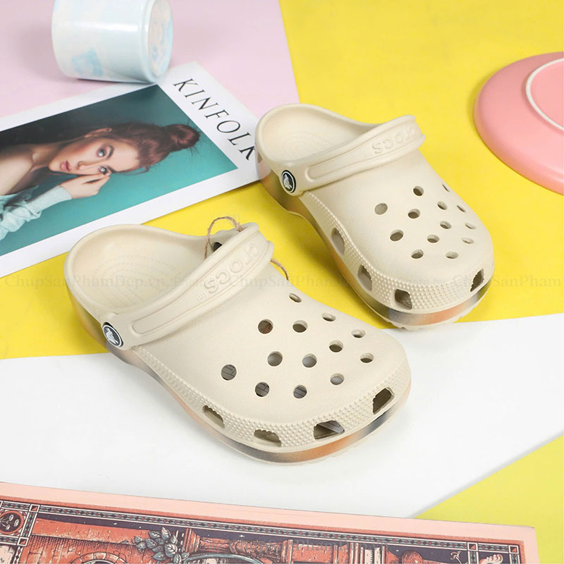 Sục Crocs 4P Đế Loang Màu 3D Cá Tính