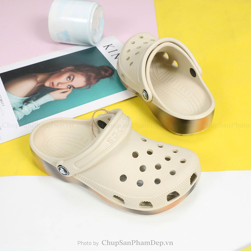 Sục Crocs 4P Đế Loang Màu 3D Cá Tính