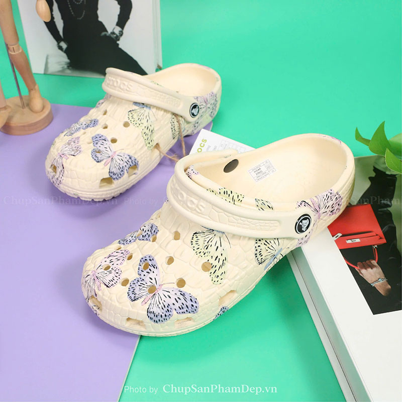 Sục Crocs Butterly 3D Hot Trend